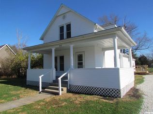 242 N Washington St, Carthage, IL 62321