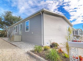 227 N Saint George Cir, Apollo Beach, FL 33572