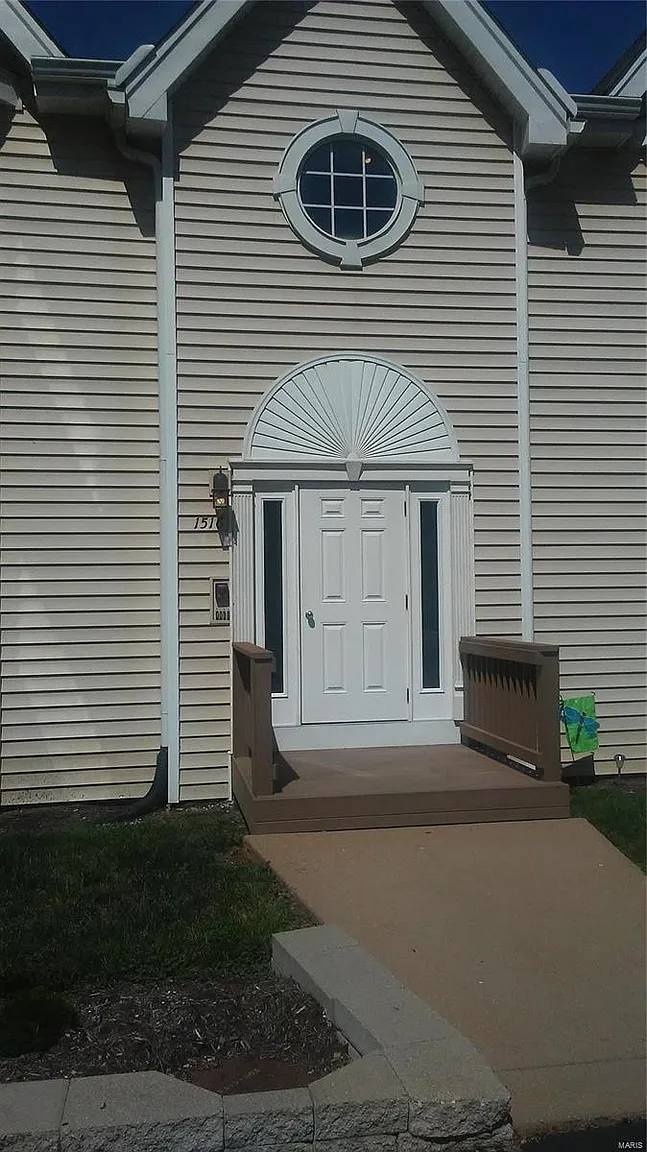 1516 Whispering Creek Dr APT D photo 1