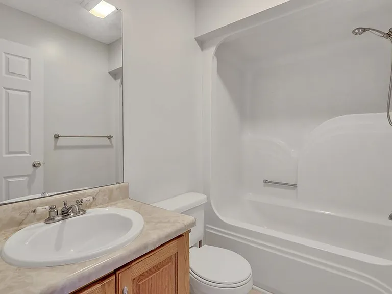 4618 Empire Rd — Photo 12