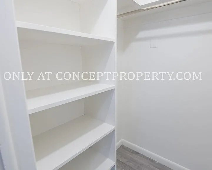 425 E 3rd Ave — Photo 54
