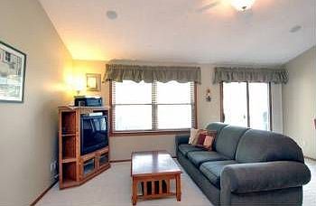 2nd image of 88 Castle Ridge Ct