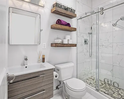 Sold by Keller Williams City Life Realty | media 14