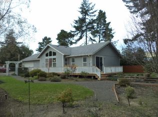 1911 18th St, Florence, OR 97439