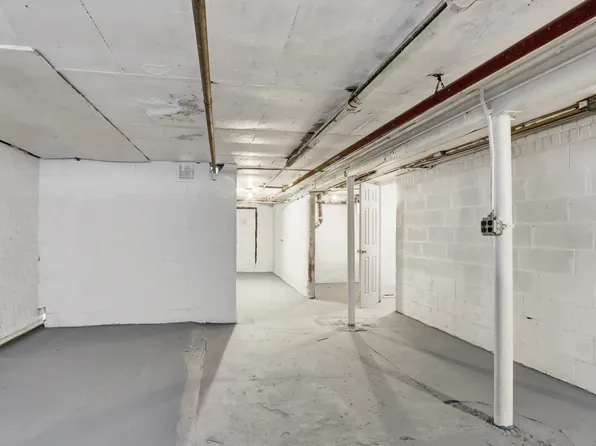 62 15th Street image 24 of 26