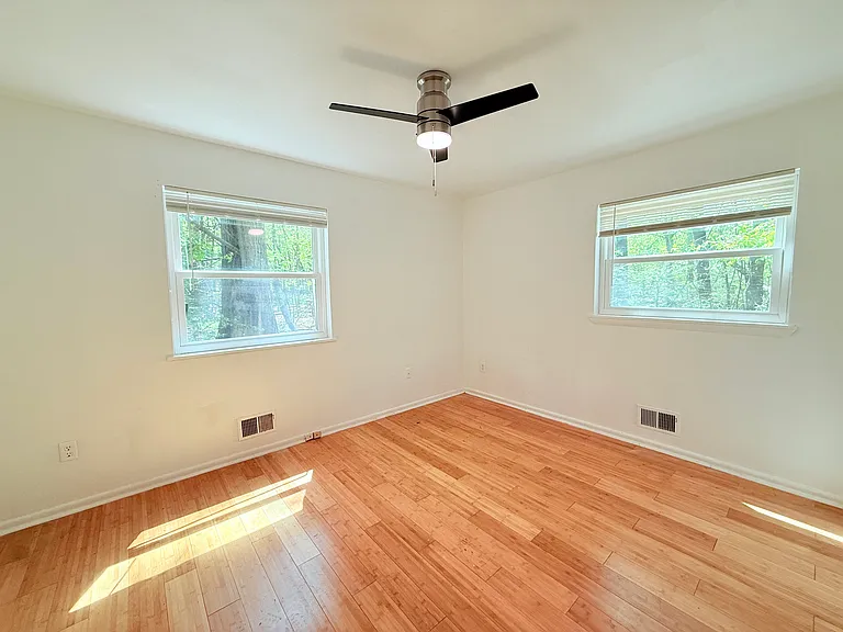 111 Red Maple Ln — Photo 15