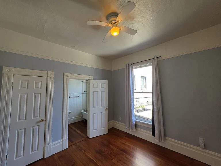 3139 Harrison St — Photo 19