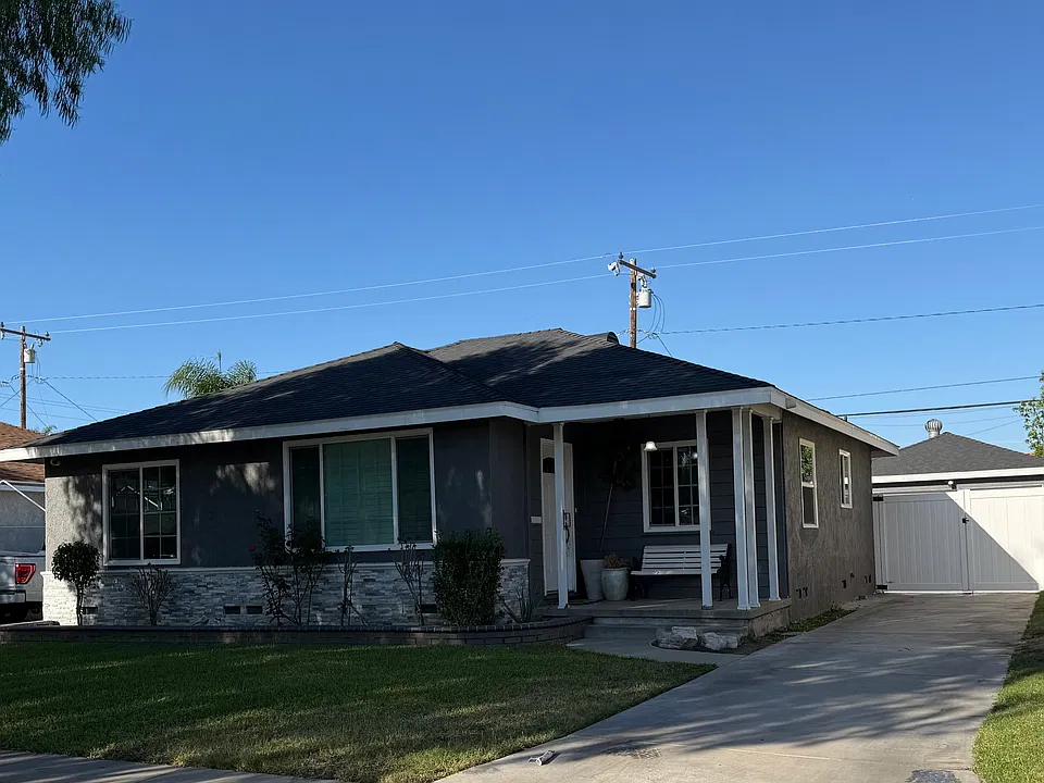 4325 Layman Ave