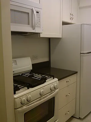 Rented by Tomoko Nagahama, LREB | media 8