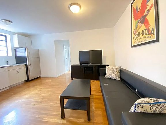 5th image of 1875 Lexington Ave #4F
