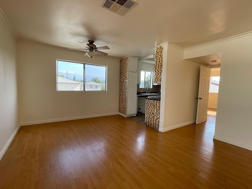 1st image of 613 E Palmer Ave APT 7