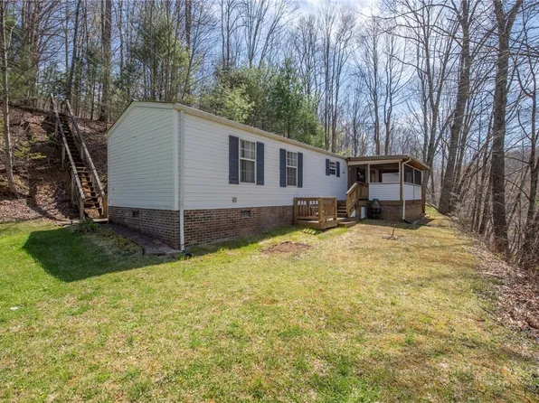 1848 W Mill Creek Road, Warrensville, NC 28693