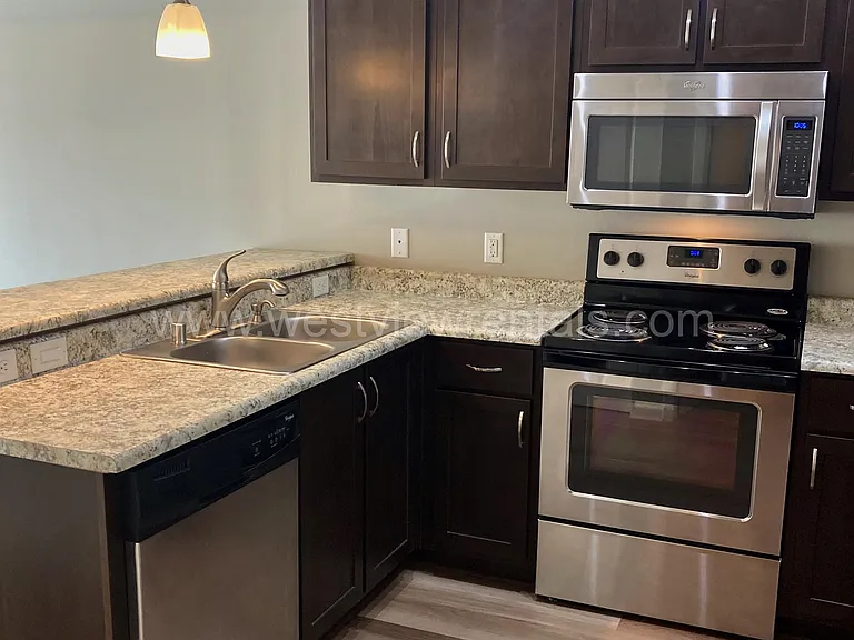 1010 Railroad Ave — Photo 222