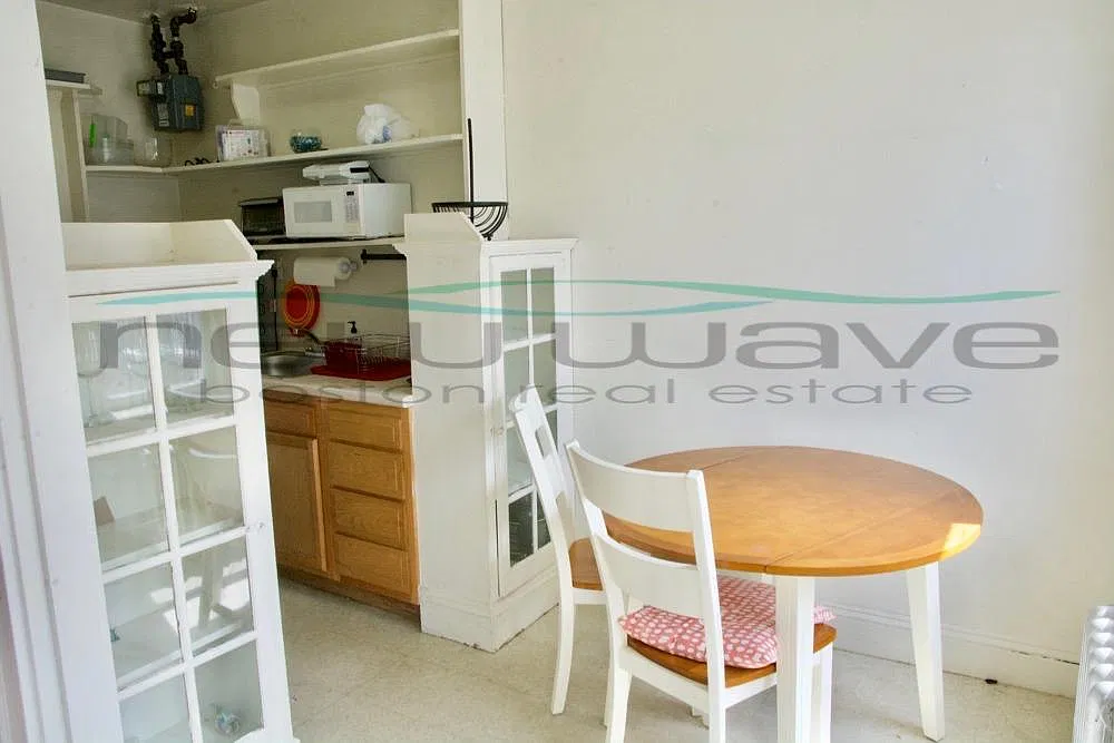 Studio, 375 sqft, $2,350 — Photo 3