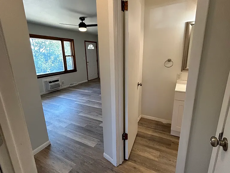 5821 Garrett Ln #3 — Photo 4