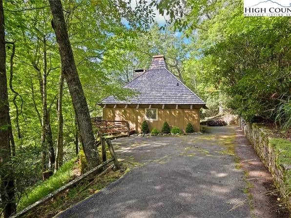 1239 Dogwood, Boone, NC 28607