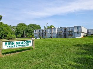 High Meadow Apartments Spacious One- and Two-Bedroom Homes, Charlotte, NC 28217