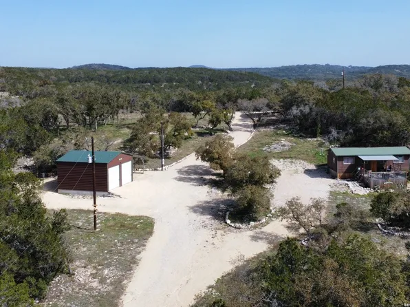 510 COUNTY ROAD 242, Hondo, TX 78861