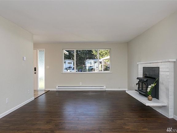 5th image of 15415 24th Ave E