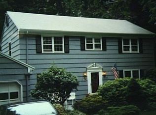 48 Canoe Brk, Trumbull, CT 06611