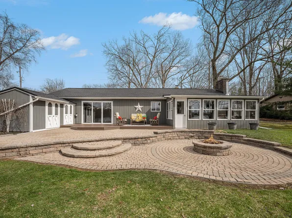 362 Minkler Lake Rd, Allegan, MI 49010