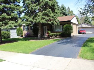 6333 Powell St, Downers Grove, IL 60516