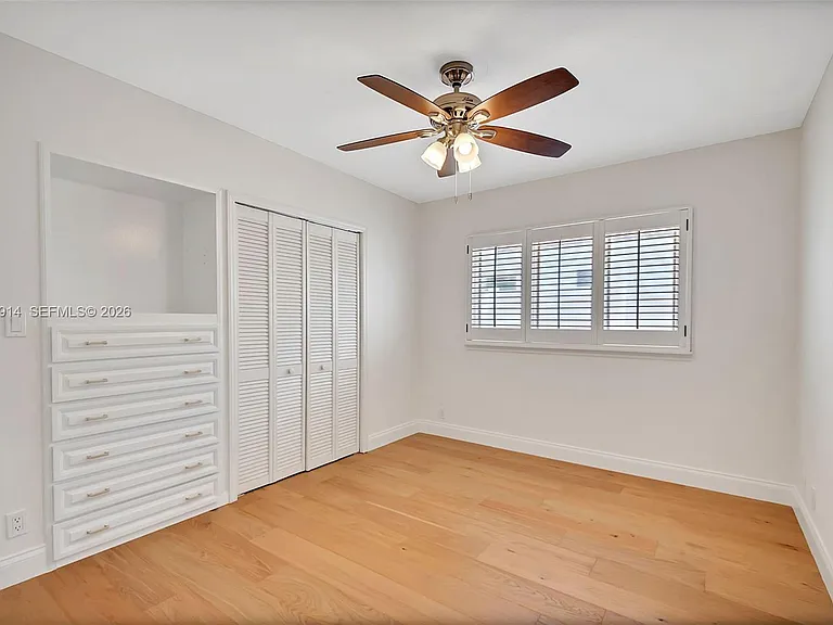 325 Bontona Ave — Photo 14