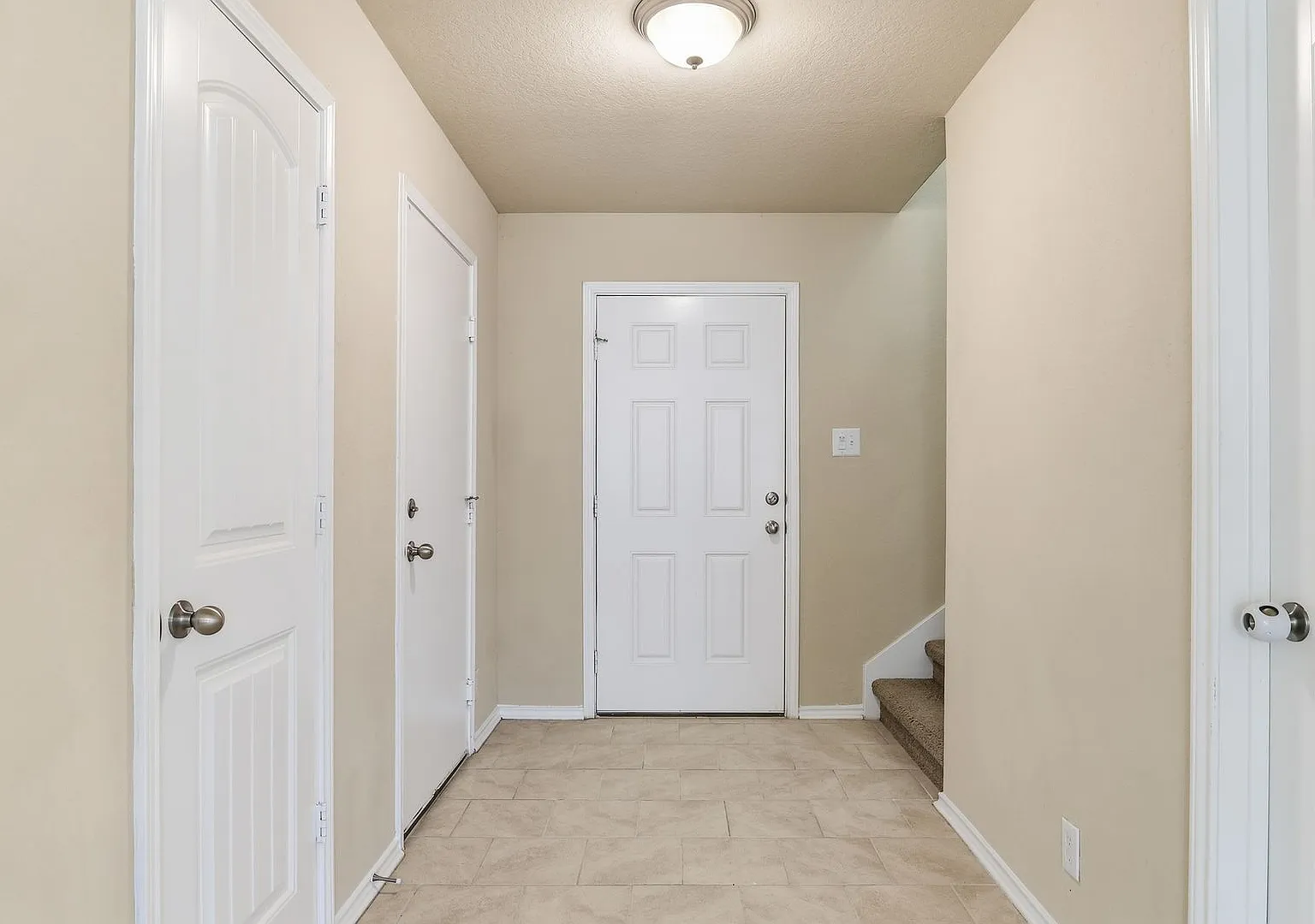 Beautiful Two-Story Home in Redbird Ranch — Photo 2