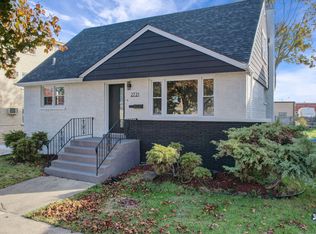 2721 Hessing St, River Grove, IL 60171