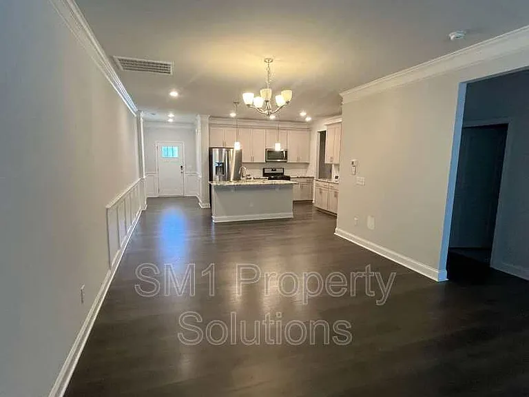 106 Brody Way — Photo 2