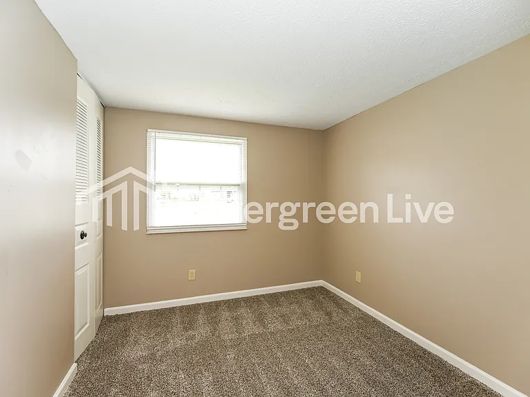 6481 Southgate Pl — Photo 10
