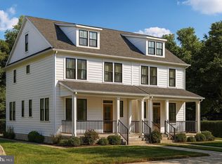 453 E Franklin St #B, Media, PA 19063