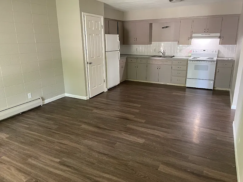 Duplicate of Steps to Main St/Downtown! Spacious and Renovated — Photo 2