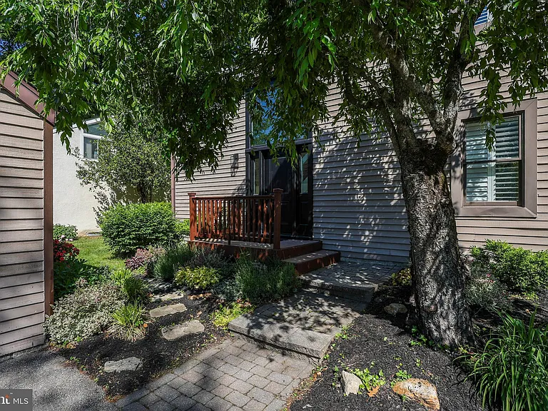 206 Drakes Drum Dr — Photo 2