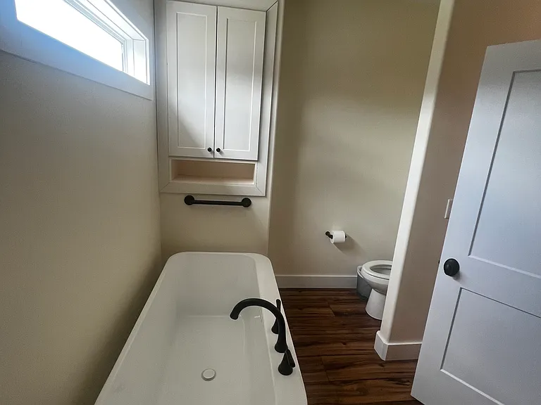 659 Sinasta Dr — Photo 14