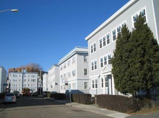 16 Surfside Rd APT 11, Lynn, MA 01902