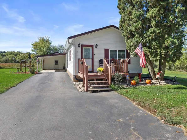 109 North Brooklyn Avenue, Elroy, WI 53929