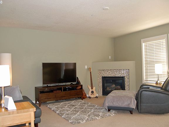 3rd image of 5700 NE 82nd Ave Unit G37