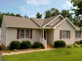 3216 Pinefields Dr, Henrico, VA 23231