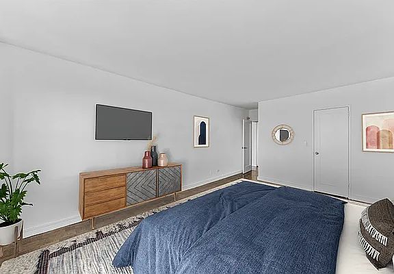 3rd image of 185 E 85th St APT 29H