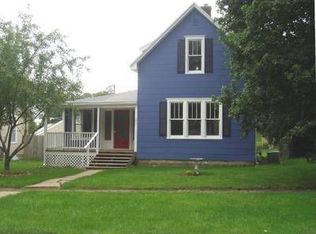 105 E Chippewa St, Paola, KS 66071