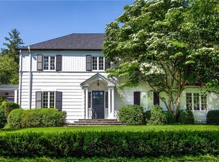 27 Locust Ln, Bronxville, NY 10708