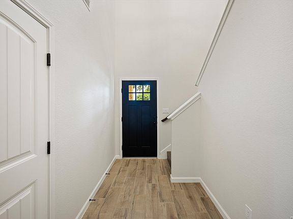 4th image of 10936 SHORT SPRINGS DR
