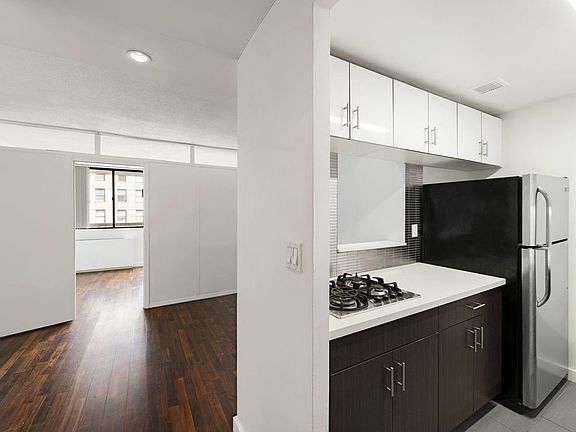 3rd image of 184 Lexington Ave APT 10C