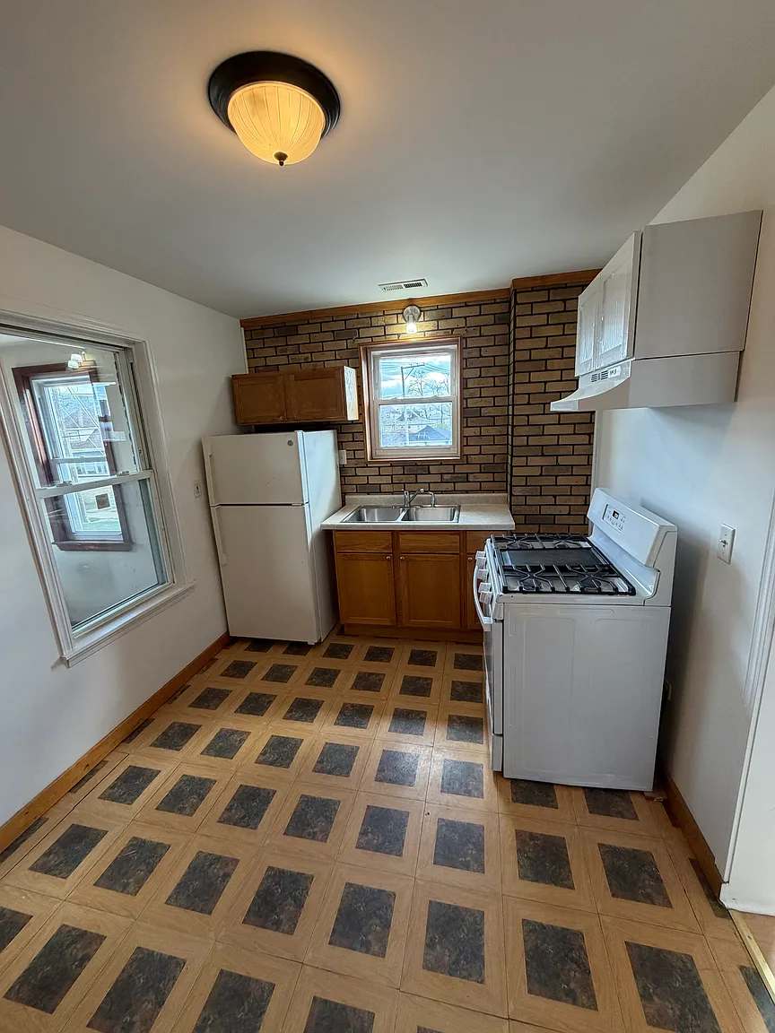 6021 S Archer Rd #3 photo 1