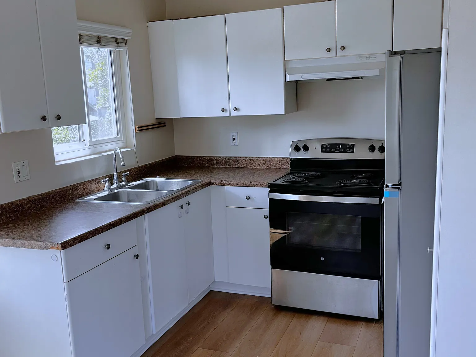 2 bed, 900 sqft, $2,375 — Photo 3