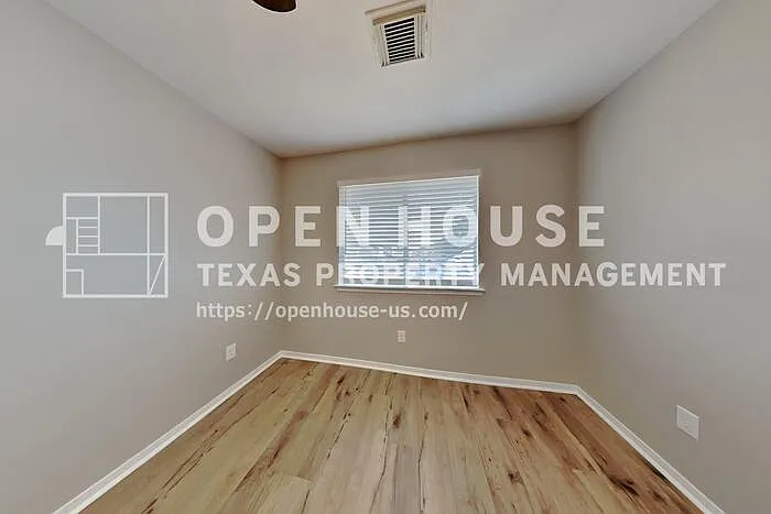 4818 Twisting Rd — Photo 14