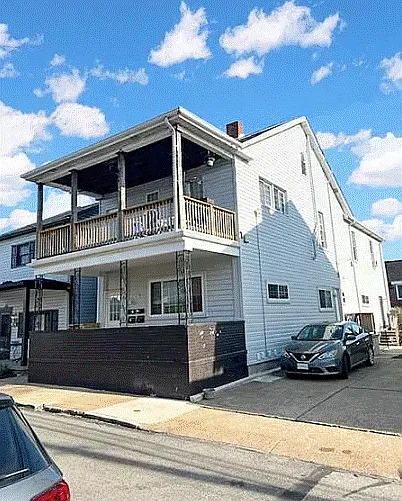216 Albert St #202 photo 1