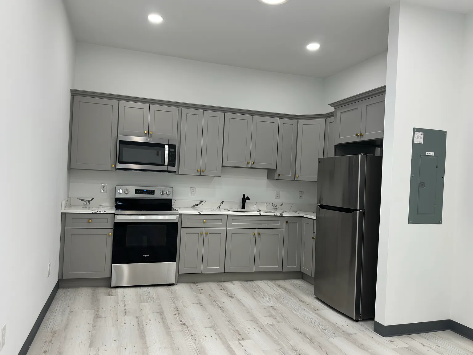 1 bed, $1,800 — Photo 2