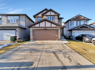 3650 13th St NW, Edmonton, AB T6T0J5